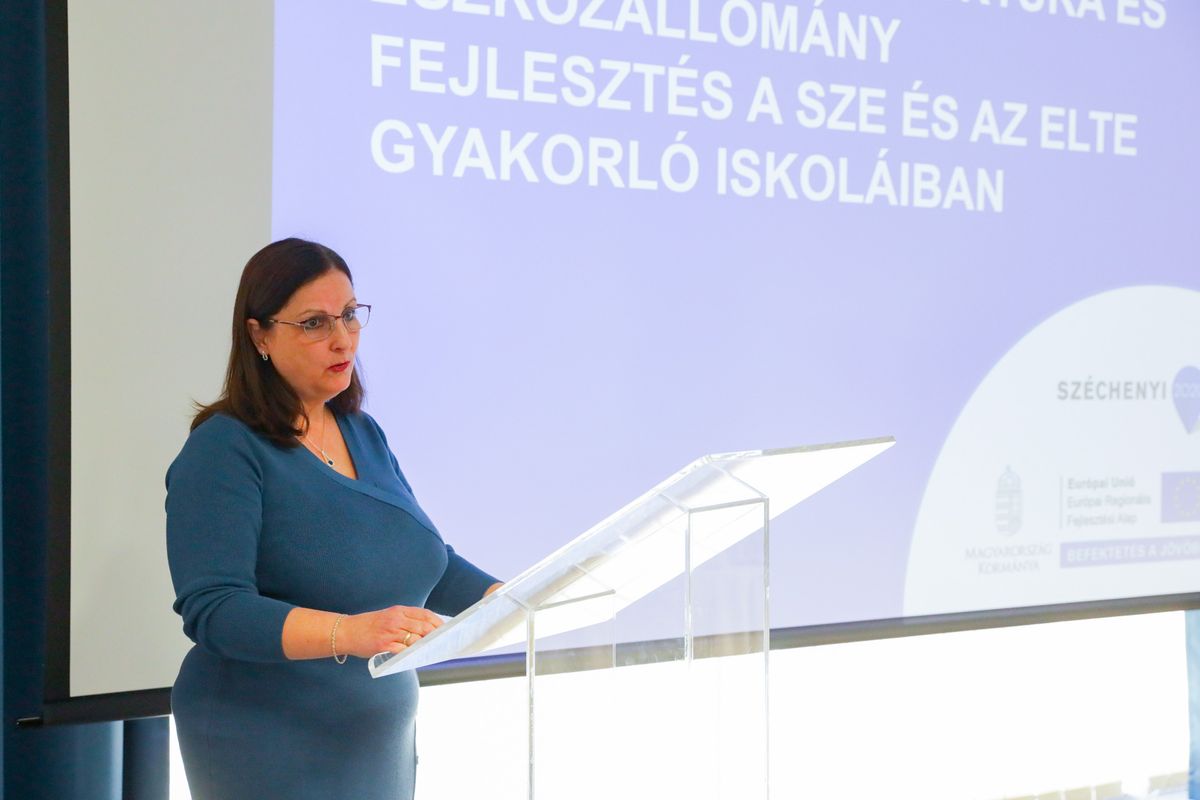 Megújul iskolánk.jpg Megújul iskolánk.jpg